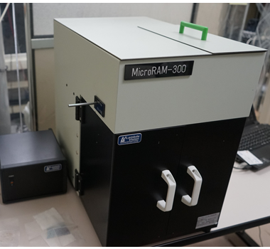 顕微ラマン分光装置(Microlaser Raman spectroscopic device)